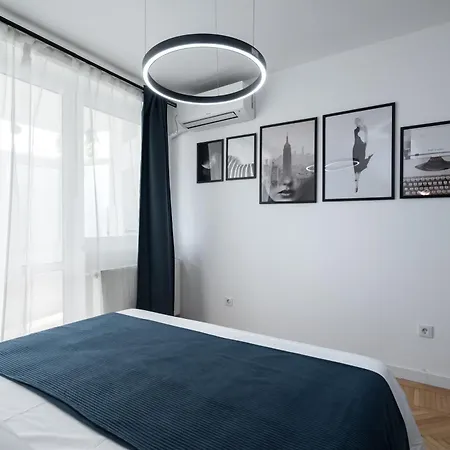 Aesthetic Apartman Bukarest