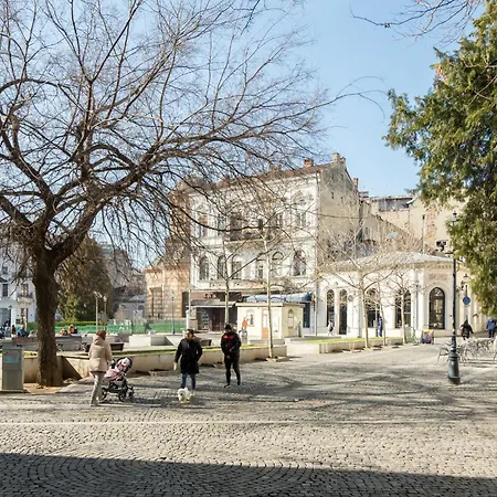 Avistay Bratianu Old Town